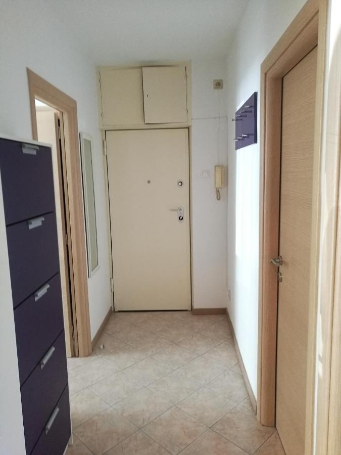 Nice And Cozy Two Single Bed Room สปลิท ภายนอก รูปภาพ