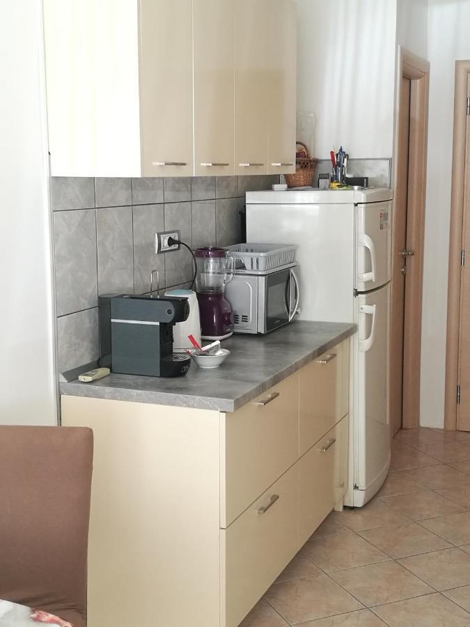 Nice And Cozy Two Single Bed Room สปลิท ภายนอก รูปภาพ