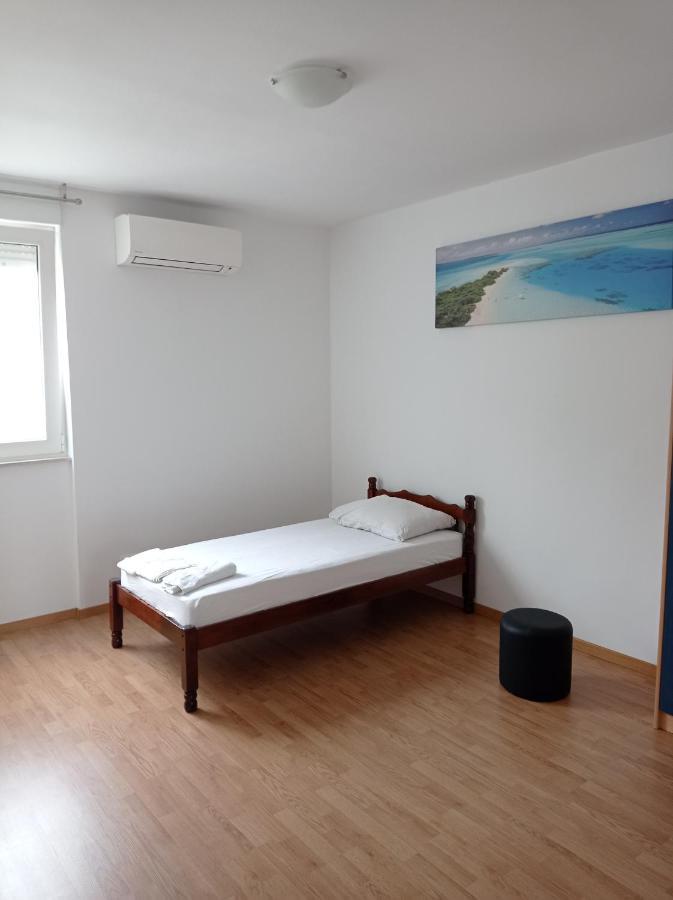 Nice And Cozy Two Single Bed Room สปลิท ภายนอก รูปภาพ